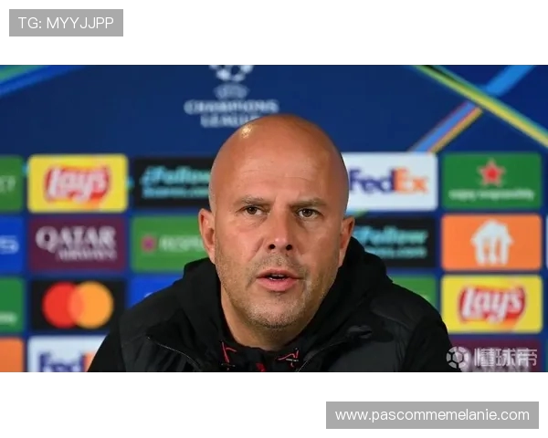 斯洛特称基耶萨轻伤无碍范布隆克霍斯特深谙加拉塔萨雷战术核心 斯洛特称基耶萨轻伤无碍范布隆克霍斯特深谙加拉塔萨雷战术核心