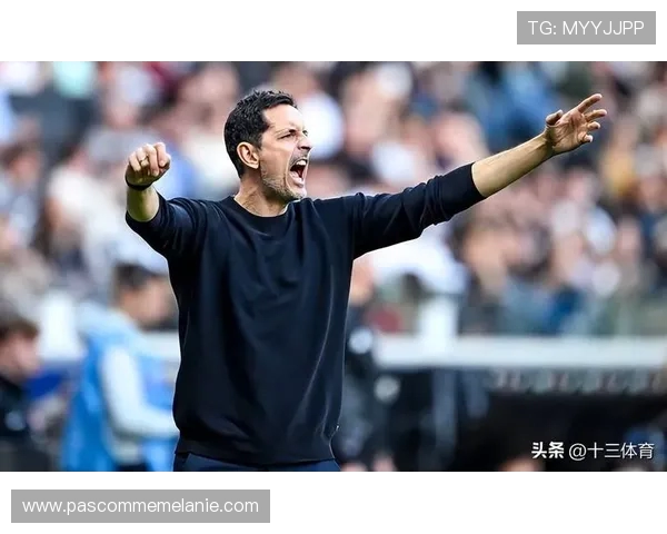 帕拉西奥斯感恩阿隆索信任誓为药厂再创德甲冠军荣耀 帕拉西奥斯感恩阿隆索信任誓为药厂再创德甲冠军荣耀