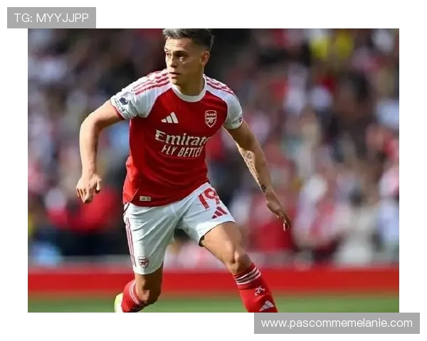 特罗萨德社媒发文调侃:人人都爱漂亮的定位球究竟有多吸引人 特罗萨德社媒发文调侃:人人都爱漂亮的定位球究竟有多吸引人