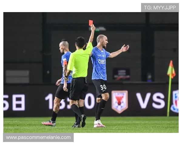 IFAB拟允许VAR介入两黄牌转红牌判罚 提高判罚准确性