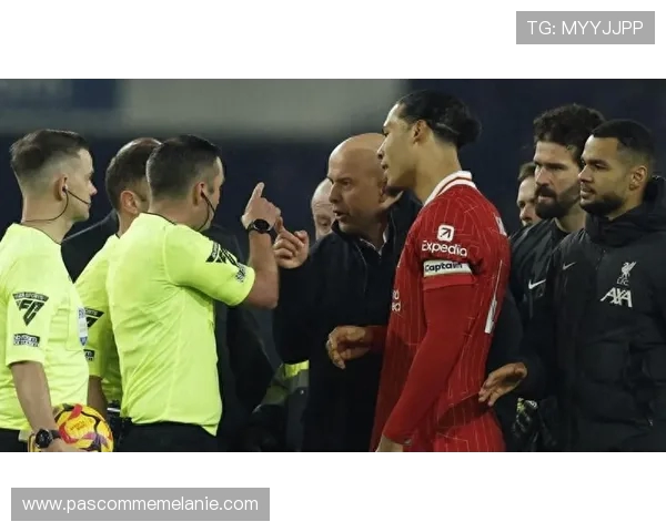 原创一日英超动向：阿森纳PK切尔西成争冠大战，斯洛特面对下课困难